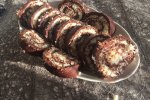 Рулет с кокосовой начинкой без выпекания: рецепт сладкого наслаждения