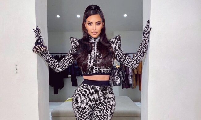 Ким Кардашьян, фото - https://www.instagram.com/kimkardashian/