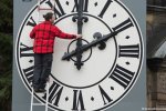 Переход на зимнее время: когда переводить стрелки, откажется ли Украина от идеи