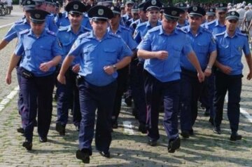 Понад три тисячі столичних міліціонерів провалили тести в поліцію