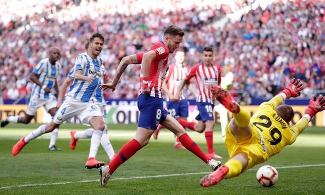 Лунин попал в сборную тура Примеры