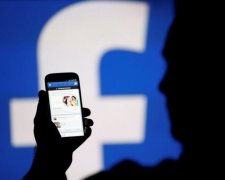 Facebook непогано підзаробив на тлі скандалів