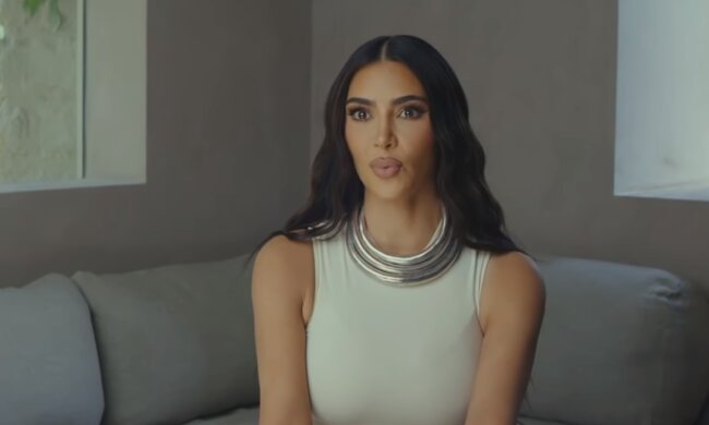 Кім Кардашьян, кадр з відео