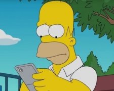 Гомер Сімпсон пограв у Pokemon Go