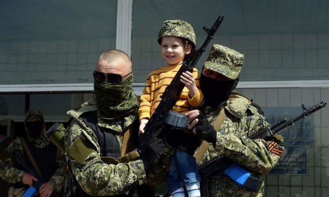 Діти в "ДНР" з 1 року вважаються дорослими: сувора реальність "путінського раю"