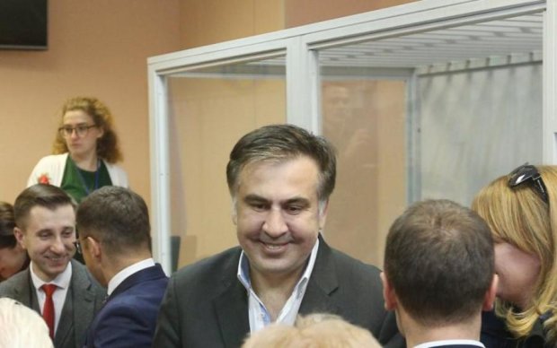 Саакашвили сказал, кто "порвет" Порошенко