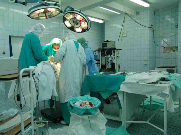 В Украине хирурги подарили новое лицо 16-летнему юноше: уникальная операция