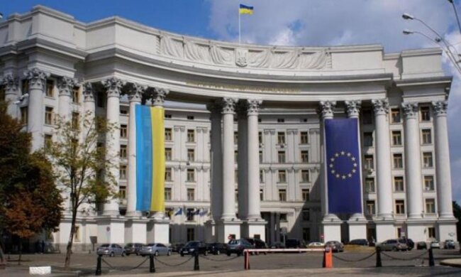 Кто выступил против визового режима с Россией