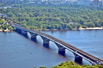 Міст Метро в Києві