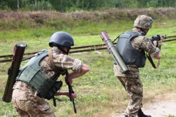 Десантники на Житомирщине учились воевать в городе (фото)
