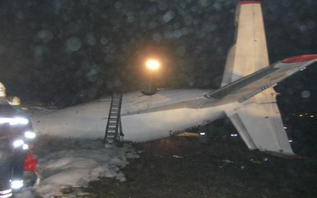 Падіння пасажирського літака: у Москві озвучили причини
