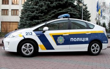 Как копы львовянку машиной "подгоняли"