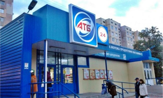 Как выбраться из "АТБ"? Обнародованы нарушения пожарной безопасности в сети