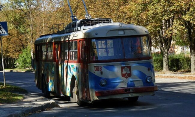 В Тернополе запустили "Троллейбус счастья" (фото)