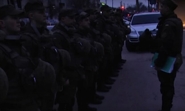 Полтысячи копов вышли на улицы Балаклеи