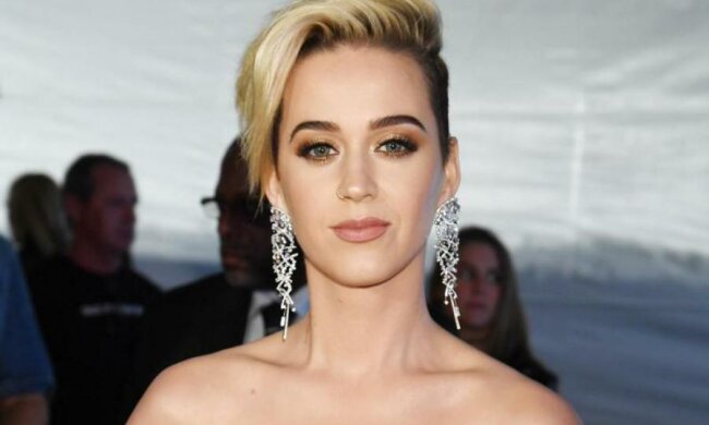 Сезонный абонемент: Кэти Перри опозорилась в сети из-за попы Орландо Блума