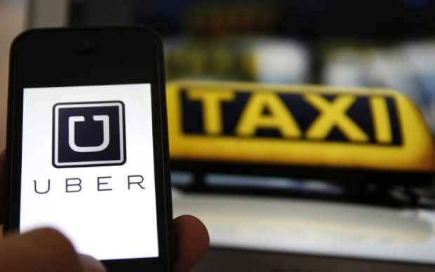 Італійці заборонили сервіс таксі Uber
