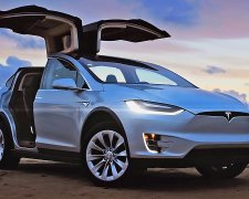 Маск обучит авто Tesla новым трюкам