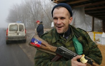 Боевики "ЛНР" придумали "тихую маевку" под дулом автоматов