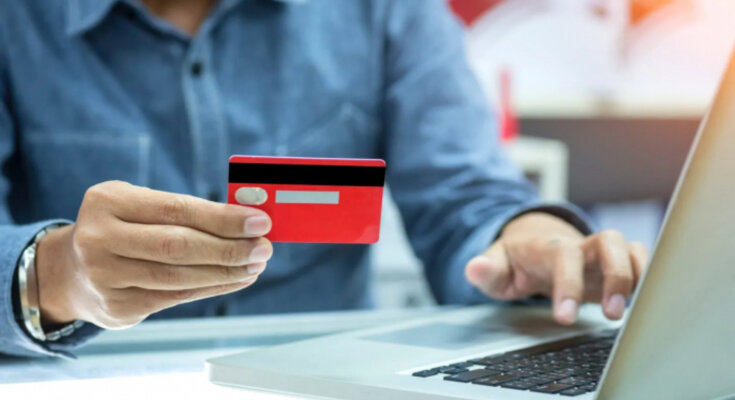 Карткові перекази. Фото з відкритих джерел