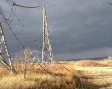 Крушение самолета СУ-25 под Запорожьем: фото с места происшествия