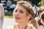 Лагерта з "Вікінгів" опинилася під Києвом, ледве стримуючи сльози: "Страждає..."