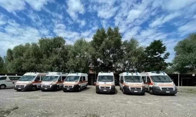 машини швидкої допомоги