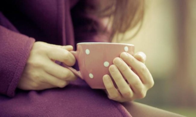 Не игнорируйте! О каких проблемах сигнализируют пятна на ногтях