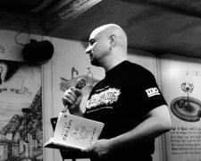 Тверезий: відомий український поет вилетів з вікна