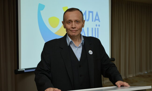 Андрій Пелюховський