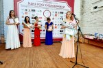 Хмельницькі матусі отримали нагороди з рук мера — "Кожна з них - героїня"