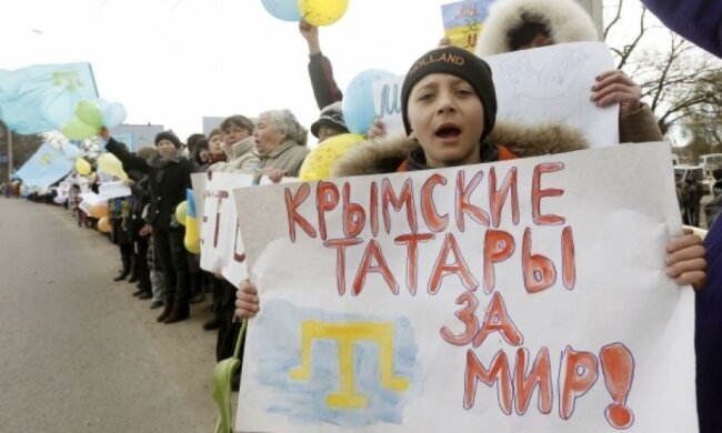 Діти в окупованому Криму підтримують Україну (фото)