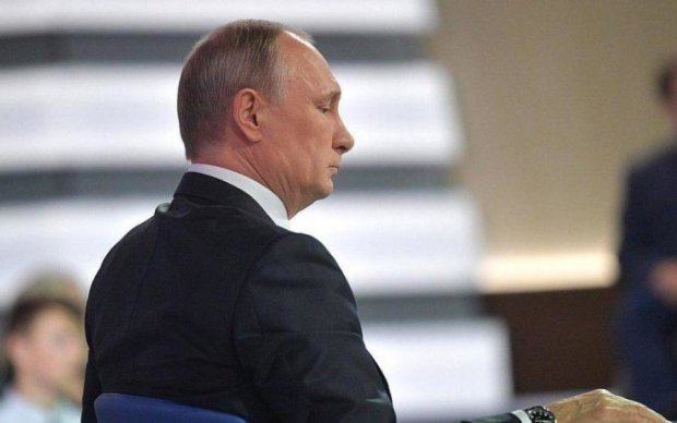 Путин подсунул Стоуну фальшивку