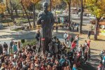 Контрактова площа, фото з Google