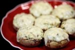 Шампиньоны с курицей и сыром, фото: instagram.com/savory_tasty/