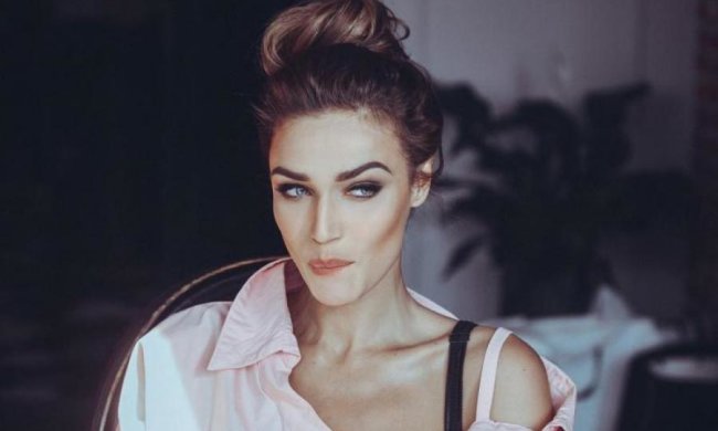 Зірка Дом-2 оголилась, такого 18+ навіть чоловічий журнал не бачив