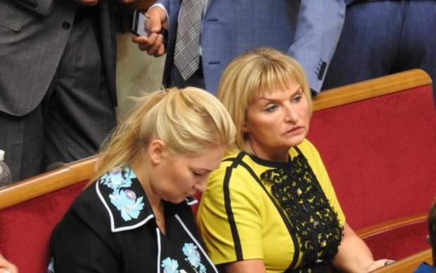 Показной китч: стилистка вынесла модный приговор украинским политикам