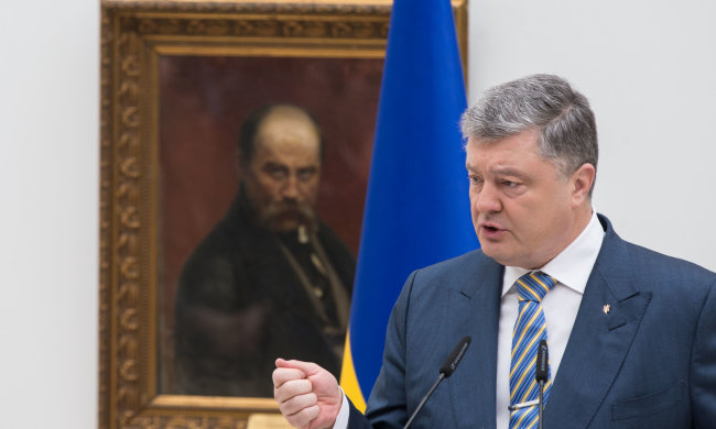 "Порошенко владу віддавати не збирається": журналіст розповів про можливі сценарії, виборів може не бути