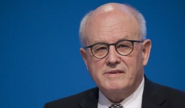 Соратник Меркель озвучив Кремлю жорсткі правила гри
