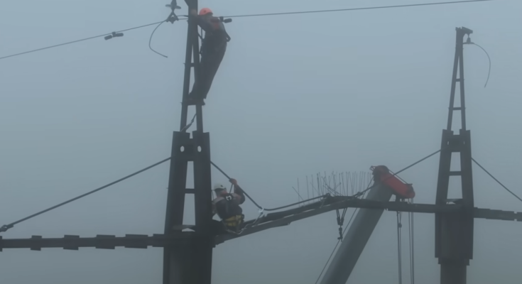 Энергетики. Фото: скрин youtube