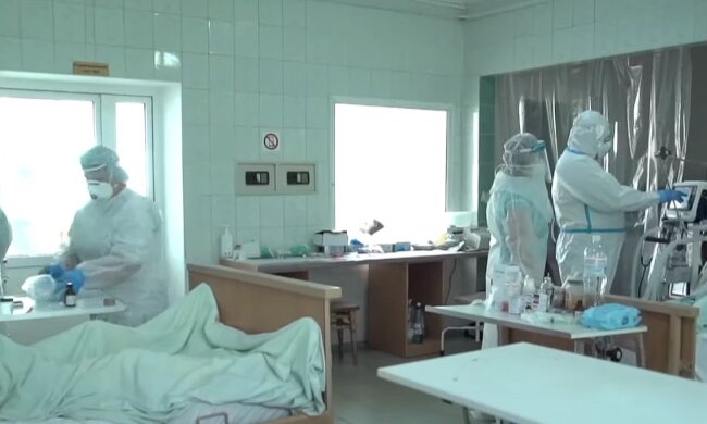 Медики в больнице, скриншот: Youtube