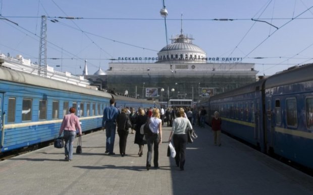Опубликован полный список дополнительных поездов  на "маевку"