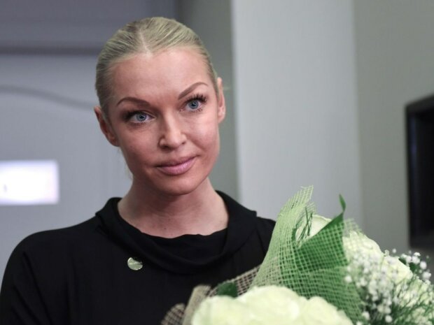 Разбилась, возвращаясь домой: Волочкова попала в ЧП