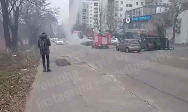 В Киеве загорелась машина, фото: Киев Оперативный