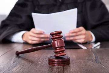 Пенсіонер з інвалідністю на кордоні
