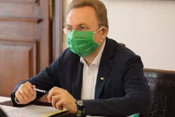 Садовый сбежал из карантинного Львова в Хорватию