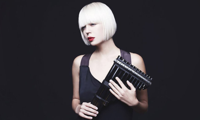 Психоделическая ONUKA завела поклонников в чащу