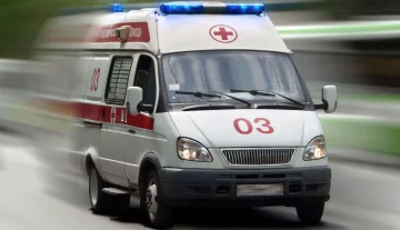Озброєна росіянка напала на карету "швидкої": не пропустили