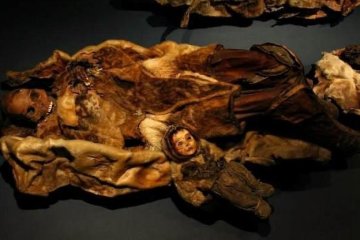 В Гренландии охотники нашли 500-летнюю гробницу с мумиями