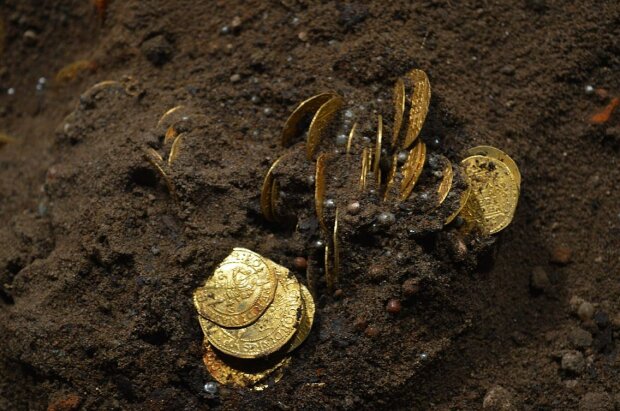 старовинні монети